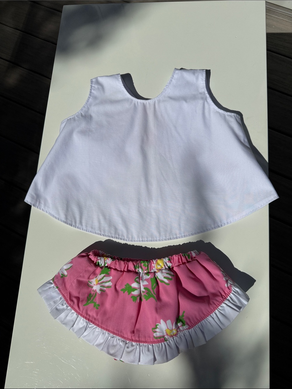 The Beaufort Bonnet Co White Top with Pink Floral Skirt Bloomer Set 12-18Mo RARE
